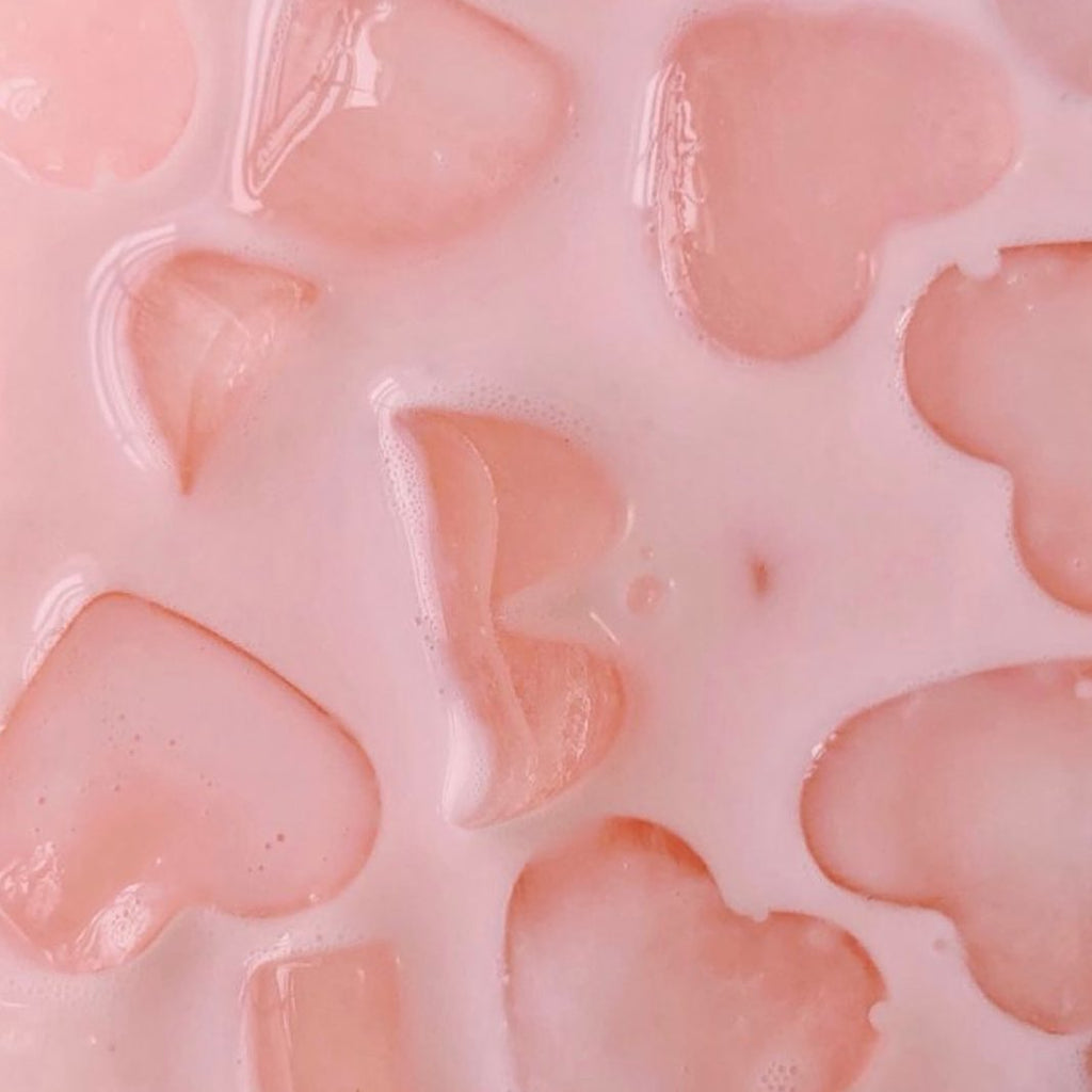 Only love 💗 
⠀
#sergeguillouxparis #colors #pink #heart #love #ice #milk #beautiful #instagood #follow #trending #followers